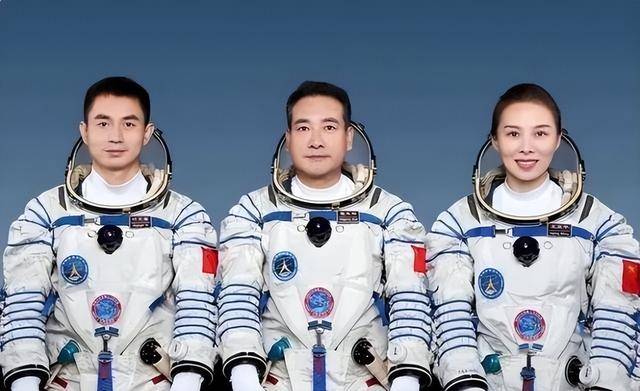 之旅的辛酸落地后身体弱连路都走不了新葡京娱乐牺牲太大！王亚平曾谈太空(图7)