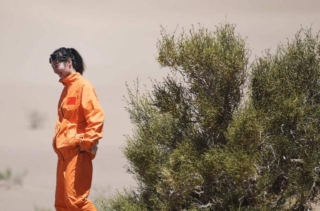 之旅的辛酸落地后身体弱连路都走不了新葡京娱乐牺牲太大！王亚平曾谈太空(图9)